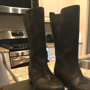 Sorel Emelie mid boot